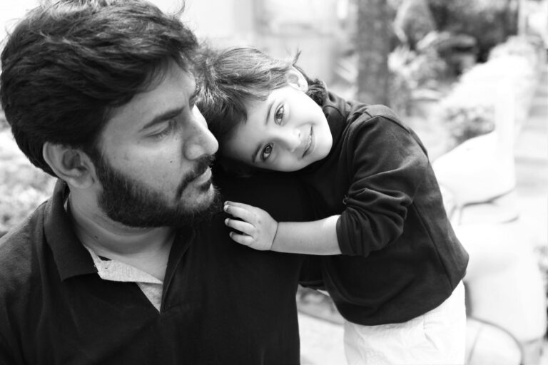 Compiti, sport e merende: il menù completo del papà multitasking